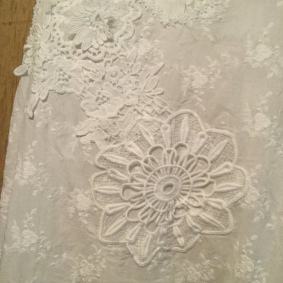 NWT Fashion Concepts lace floral white tunic - Picture 4 of 8